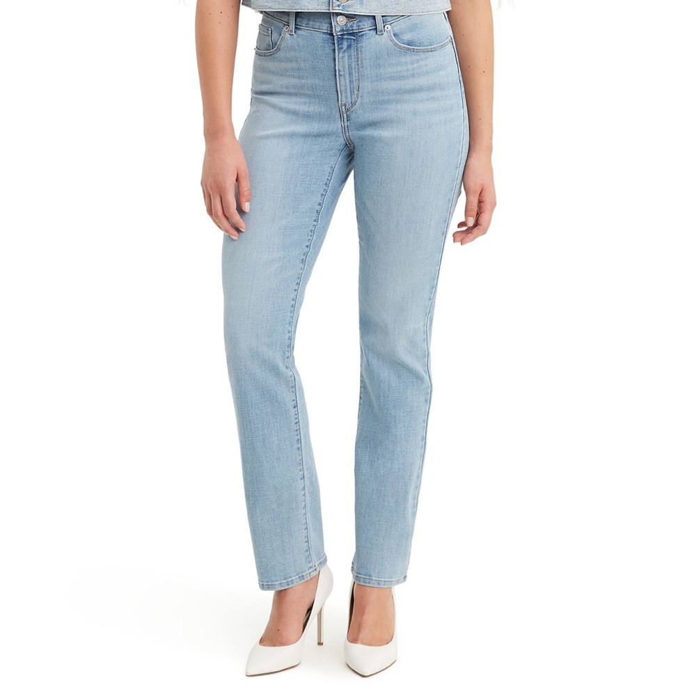 Levi’s Classic Straight Light Blue Plus Size Women's Jeans